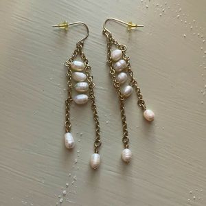 Pearl earrings